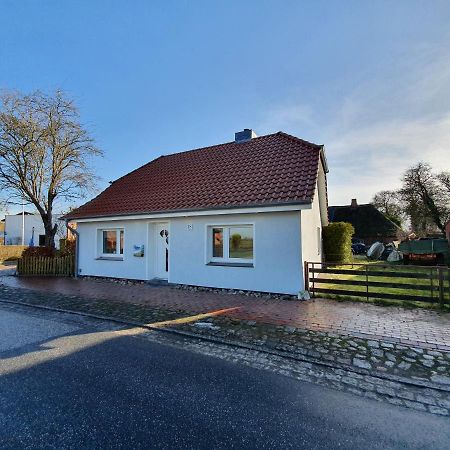 Ostssespitze Villa Riepsdorf Exteriör bild
