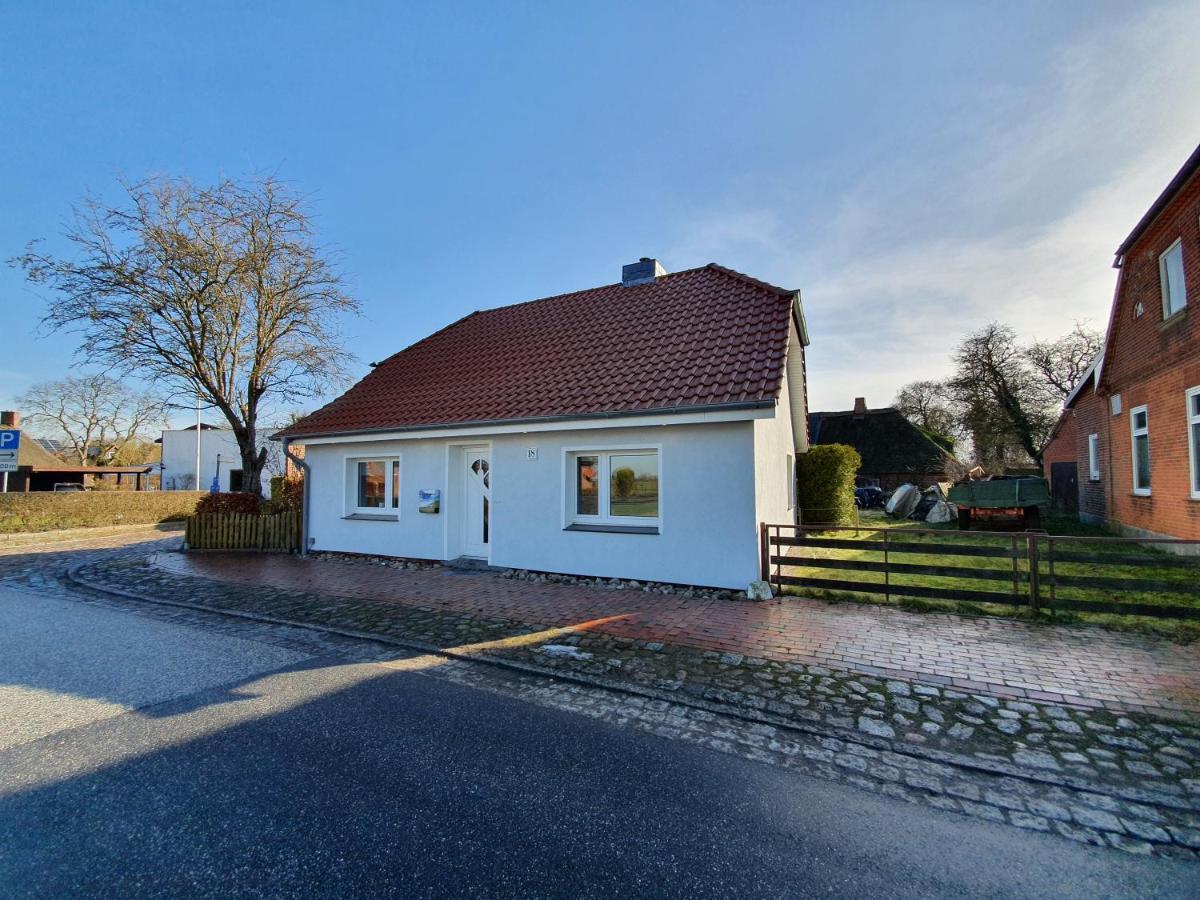 Ostssespitze Villa Riepsdorf Exteriör bild